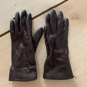 Cashmere lined leather Lord & Taylor gloves